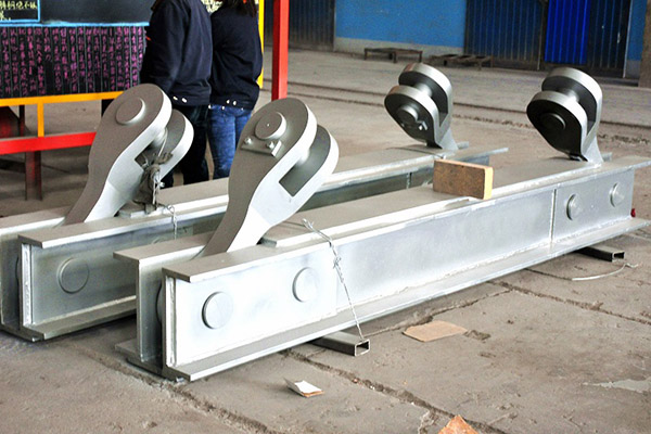 Transfer Ladle in Smelting Workshop  Casting ladle hook assembly Featured Image