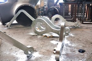 Transfer Ladle in Smelting Workshop  Casting ladle hook assembly
